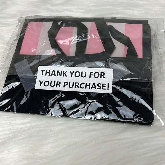 (3) Victoria’s Secret Iconic Pink Striped Logo Gift Bags, Shopping Bags - Picture 9 of 9